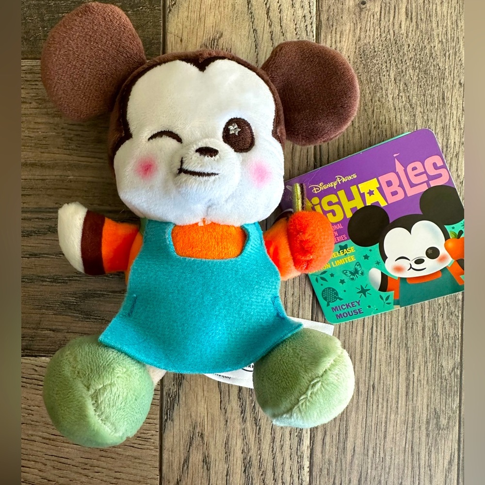 Disney Parks Wishables Epcot Flower & Garden‎ 2020 Series Plush - Mickey Mouse